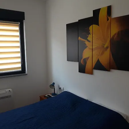 Stefan, Naselje Centar דירה