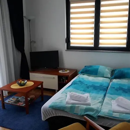 דירה Stefan, Naselje Centar טרביניה