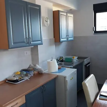 Stefan, Naselje Centar טרביניה